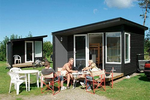 Nordstrand & 2*